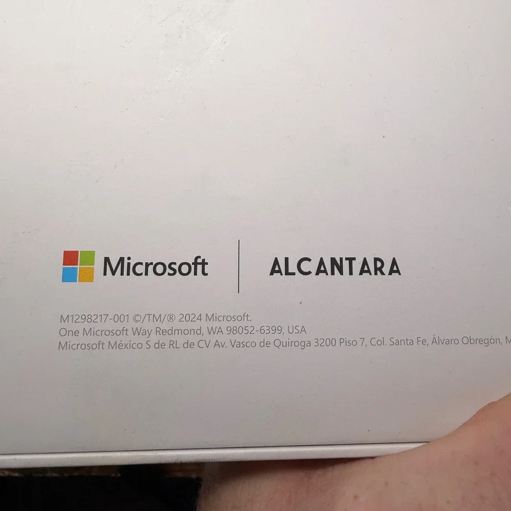 Microsoft Surface Pro Keyboard with Pen Storage Black Alcantara 1864 8XA-00168